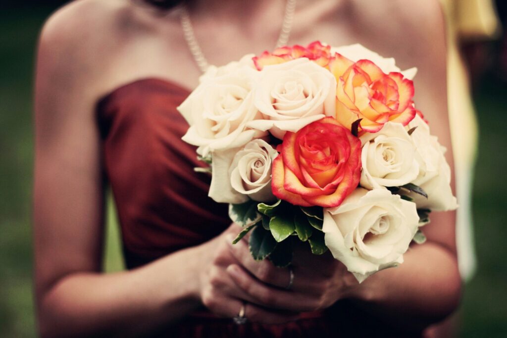 How to Choose the Right Flowers for Every Wedding Season